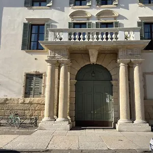 Antiche Colonne Apartment