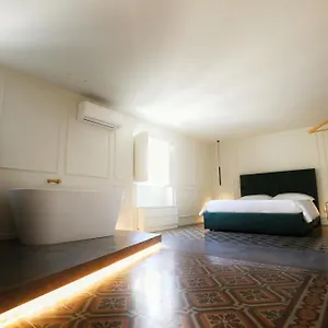 https://teatro-suites-rooms.catania-hotels.net