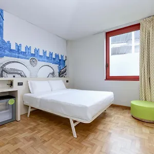 Hotel B&B Hotel Verona, Werona