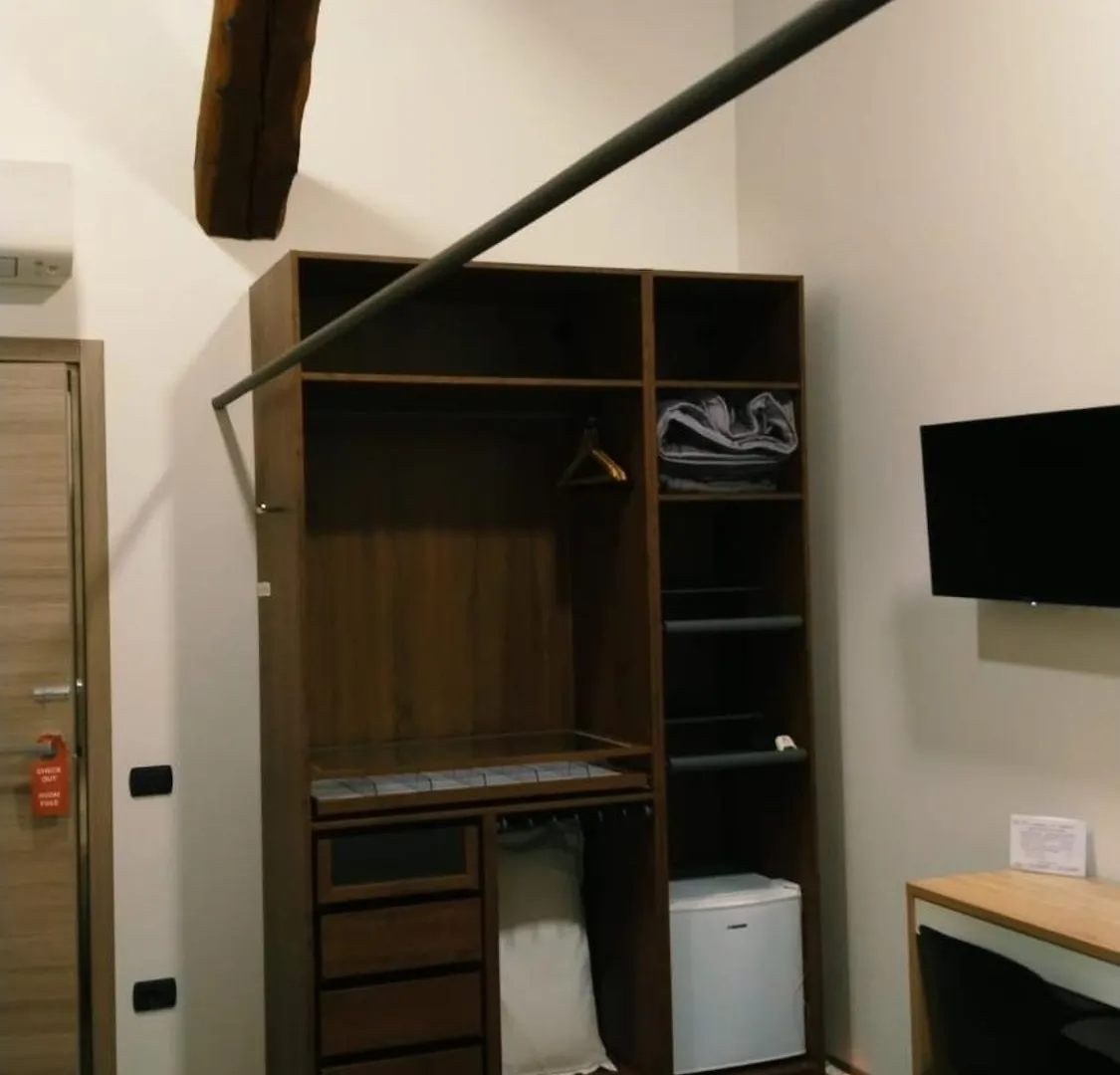 Attiko 53 Boutique Rooms Verona 0*,
